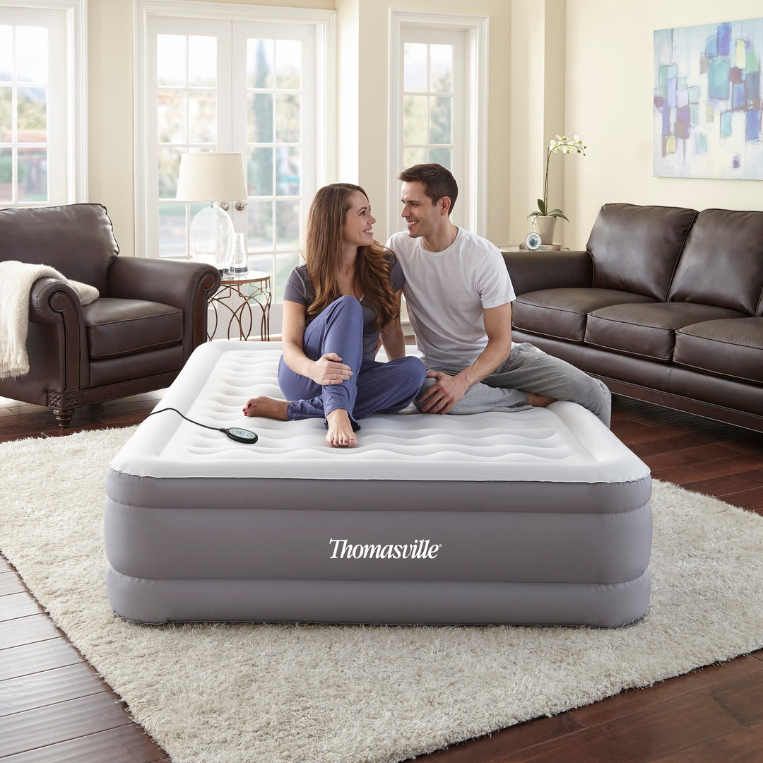 Thebedroomstore.com Thomasville® 18" Adjusta Comfort Express Air Bed - Queen Size Guest Air Beds